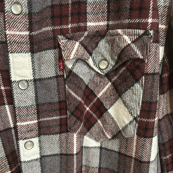 Levi’s Flannel Jacket - Picture 3 of 4